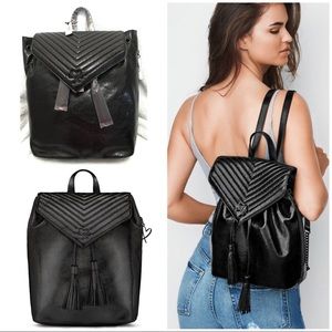 🔥 V-Quilt Metallic Backpack 🎒